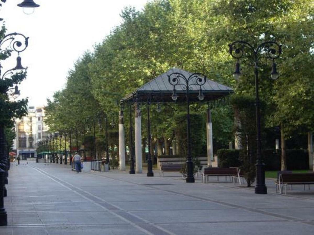 Tierra Encantada Gijón Buitenkant foto